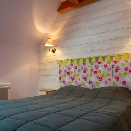 Hébergement de vacances Les Violettes D'aubrac 8/11 Personnes à Rieutort Marchastel (Lozere)