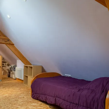 Hébergement de vacances Les Violettes D'aubrac 8/11 Personnes à Rieutort *